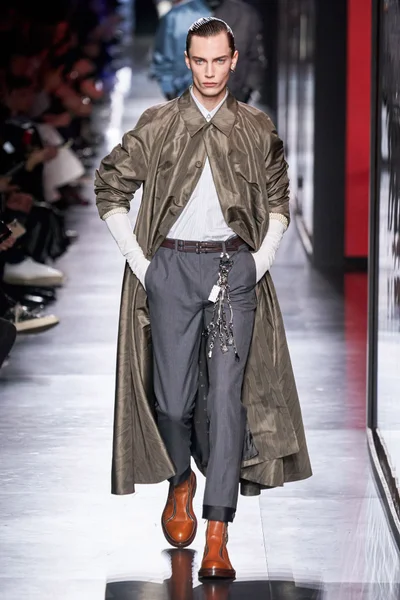 Look 35